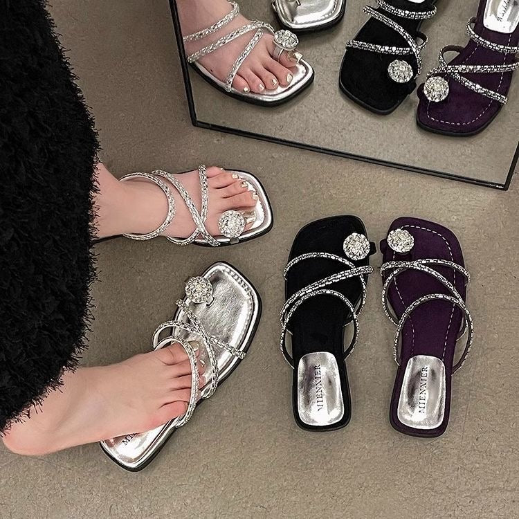 Shoes - an indispensable fashion item114.9-134.9-154.9